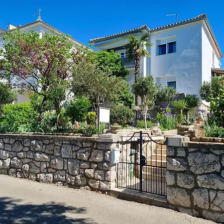 Apartment Ljubo 4+2 Crikvenica
