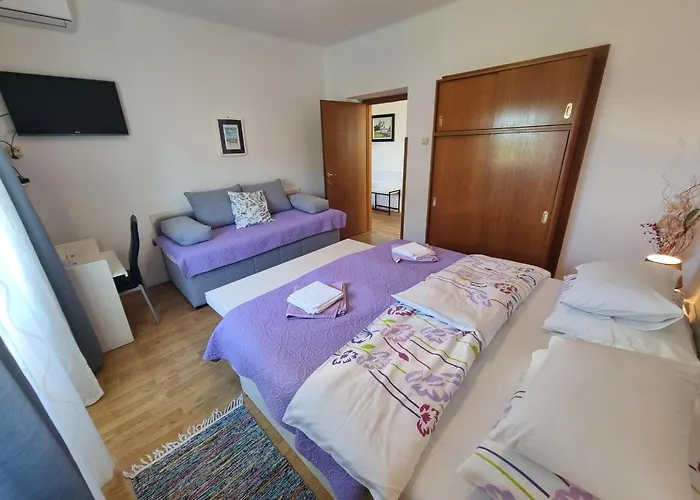 Apartmán Ljubo V 10 M From The *