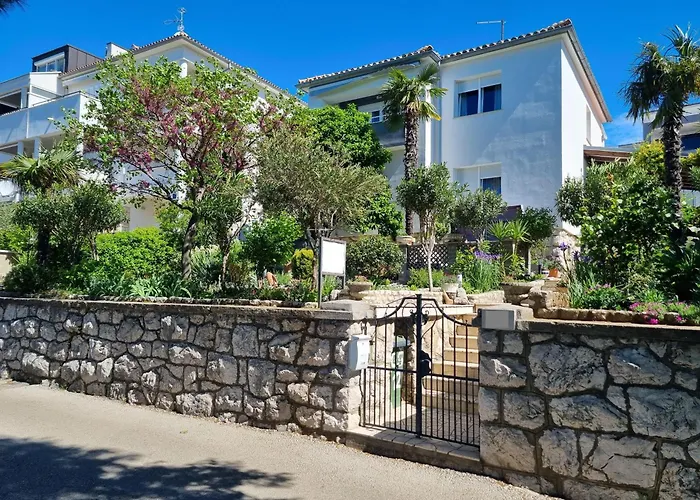Apartmán Ljubo V 10 M From The Crikvenica
